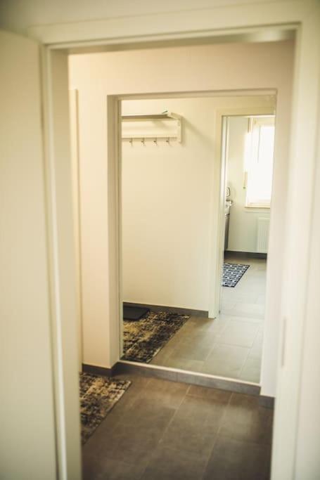 Wunderschoene Neue 3,5 Zimmerwohnung Naehe Kassel Bis 4 Erwachsene 3 Kinder Fuldatal Exterior photo